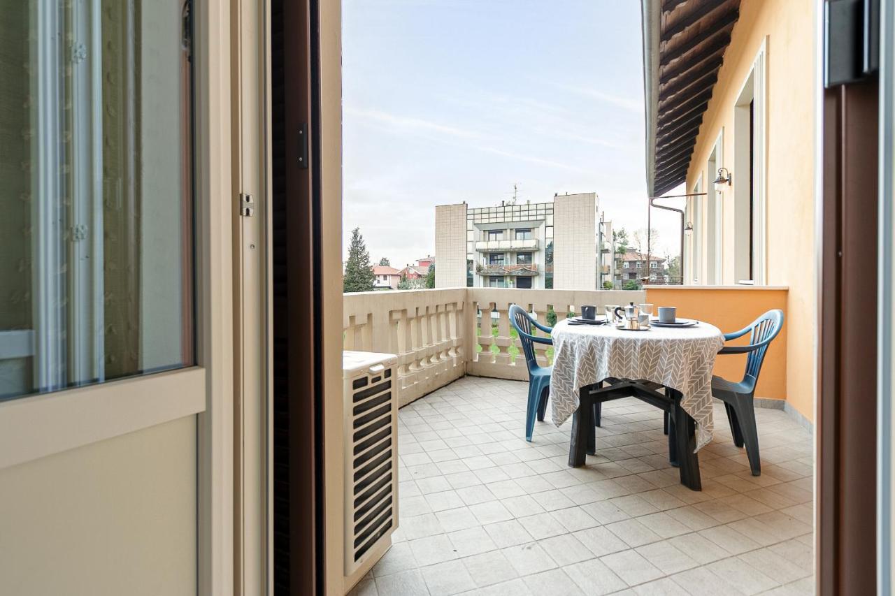 Al 33 Di Via Roma - Apartments Cardano Al Campo Exterior foto